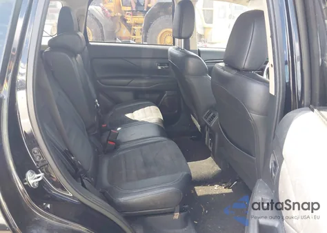 2020 Mitsubishi Outlander Se 2.4 z USA, uszkodzony, nr VIN JA4AD3A3XLZ022231